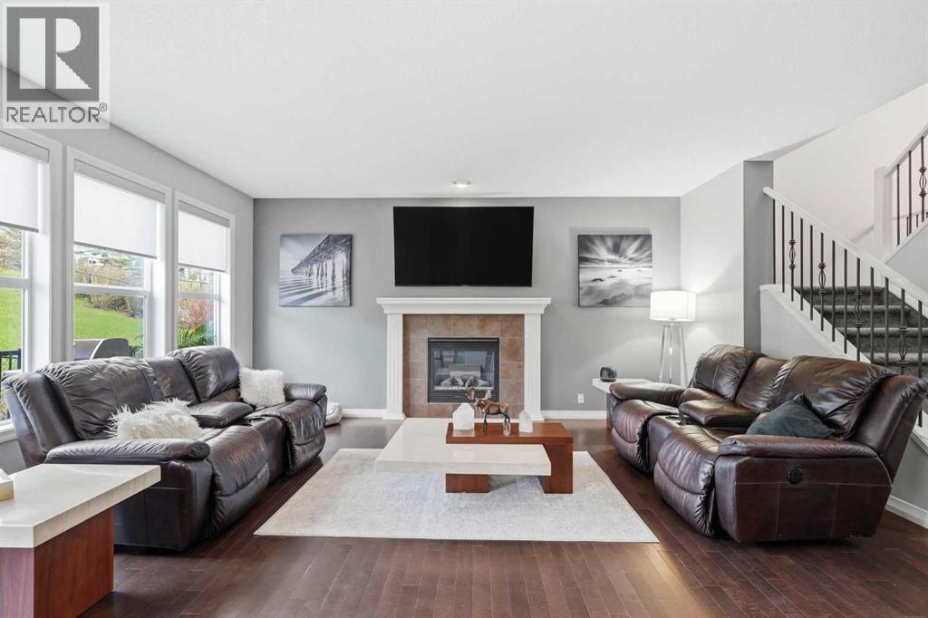 16 Sunset Terrace, Cochrane, Alberta  T4C 0G1 - Photo 8 - A2314785