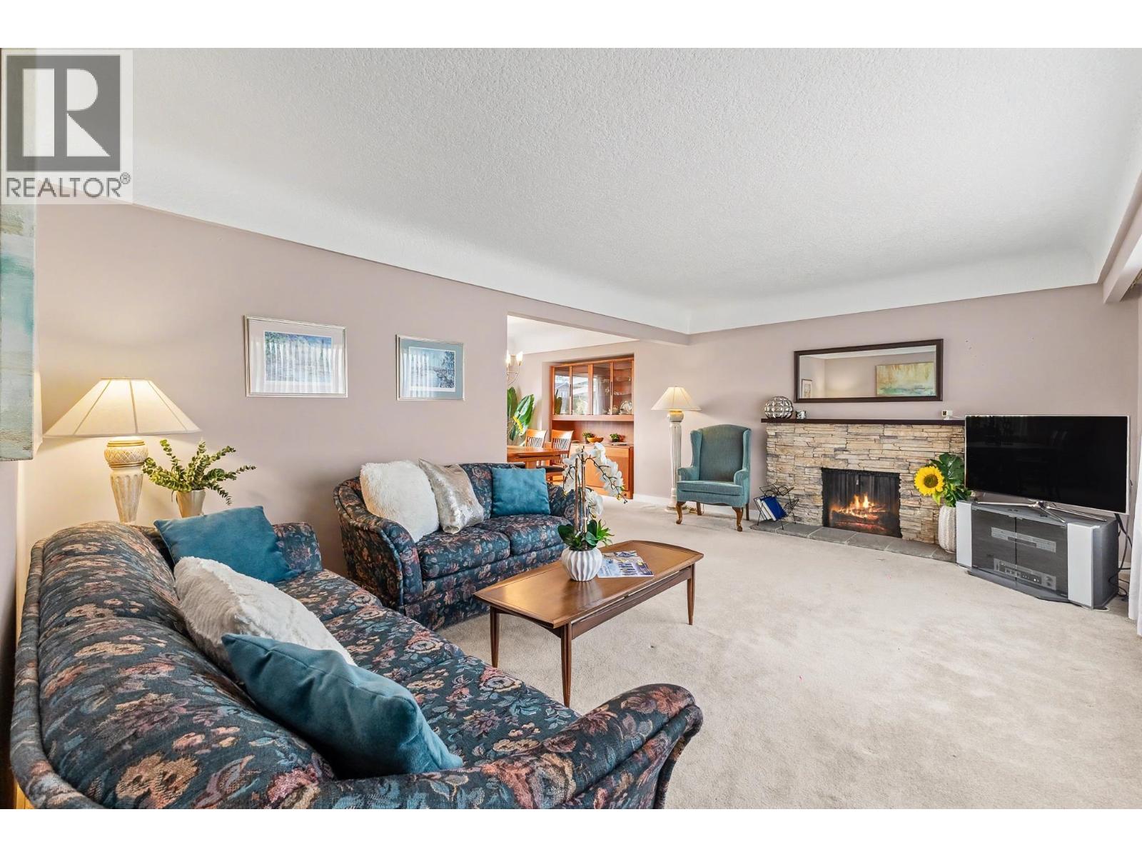 4830 Southlawn Drive, Burnaby, British Columbia  V5C 3S6 - Photo 3 - R3156607