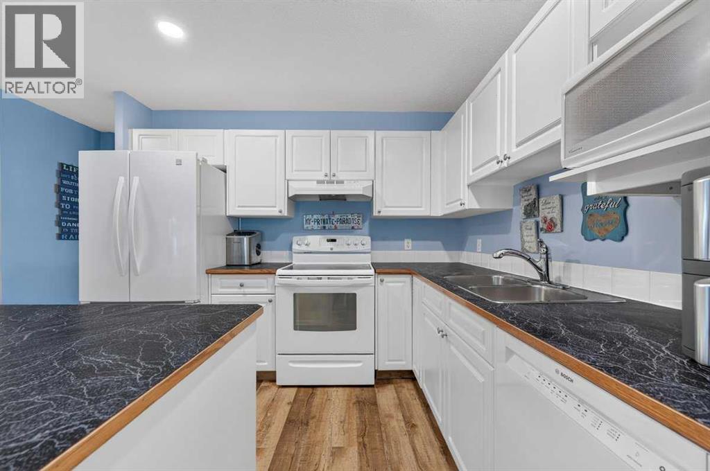61 Somervale Point Sw, Calgary, Alberta  T2Y 3K4 - Photo 7 - A2332638