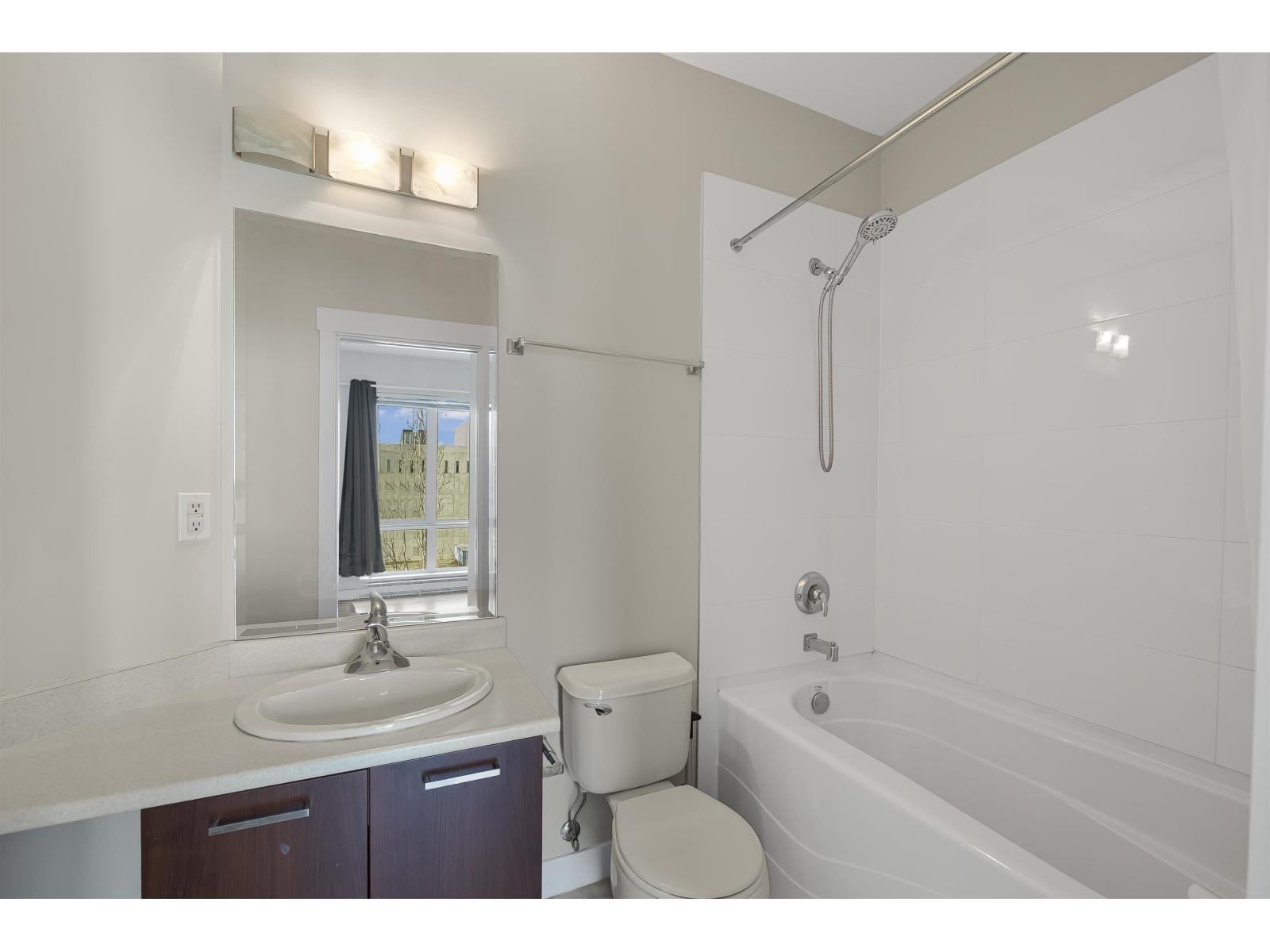 404 13339 102a Avenue, Surrey, British Columbia  V3T 0C5 - Photo 7 - R3156655