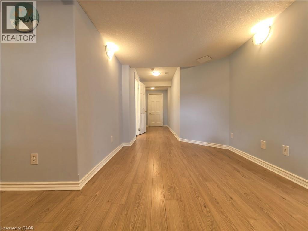 728 Munich Circle, Waterloo, Ontario  N2V 2N6 - Photo 23 - 40856499