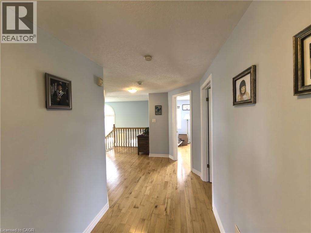 728 Munich Circle, Waterloo, Ontario  N2V 2N6 - Photo 17 - 40856499