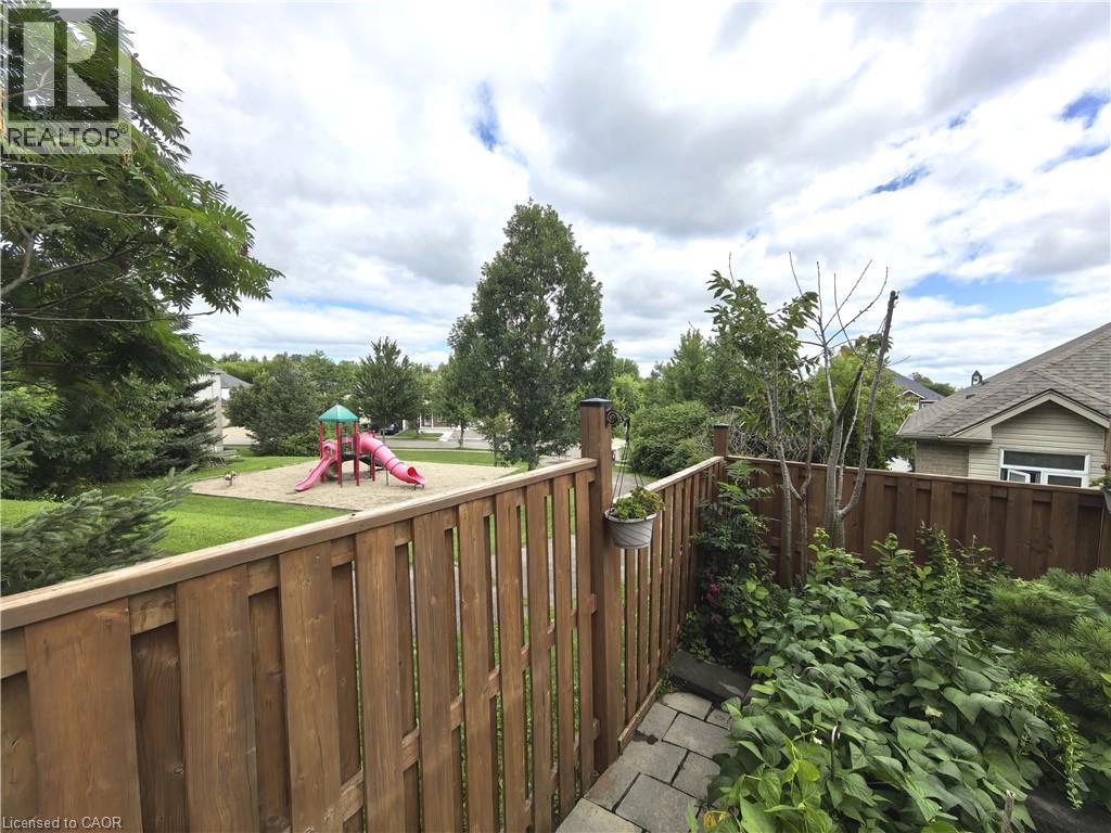 728 Munich Circle, Waterloo, Ontario  N2V 2N6 - Photo 30 - 40856499