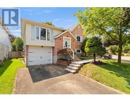 21 GOLDEN MEADOW CRESCENT, Kitchener, Ontario