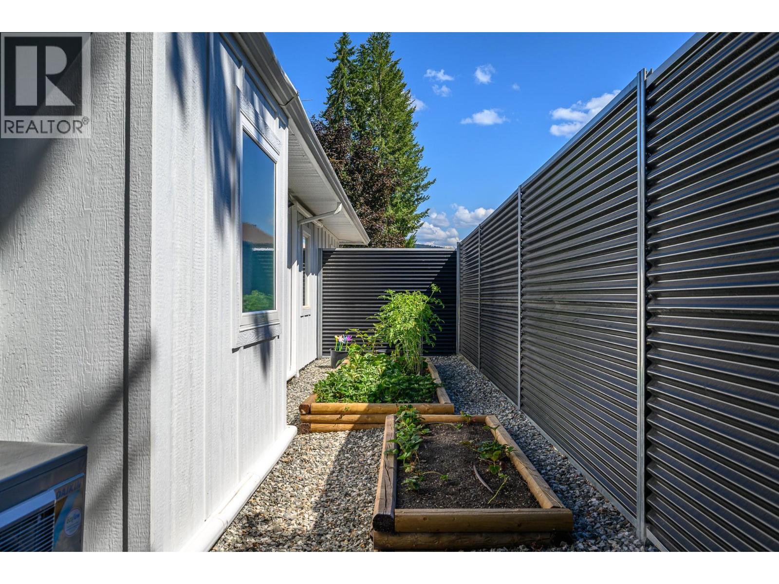1941 18 Street SE, Salmon Arm, British Columbia  V1E 1L4 - Photo 63 - 10397919