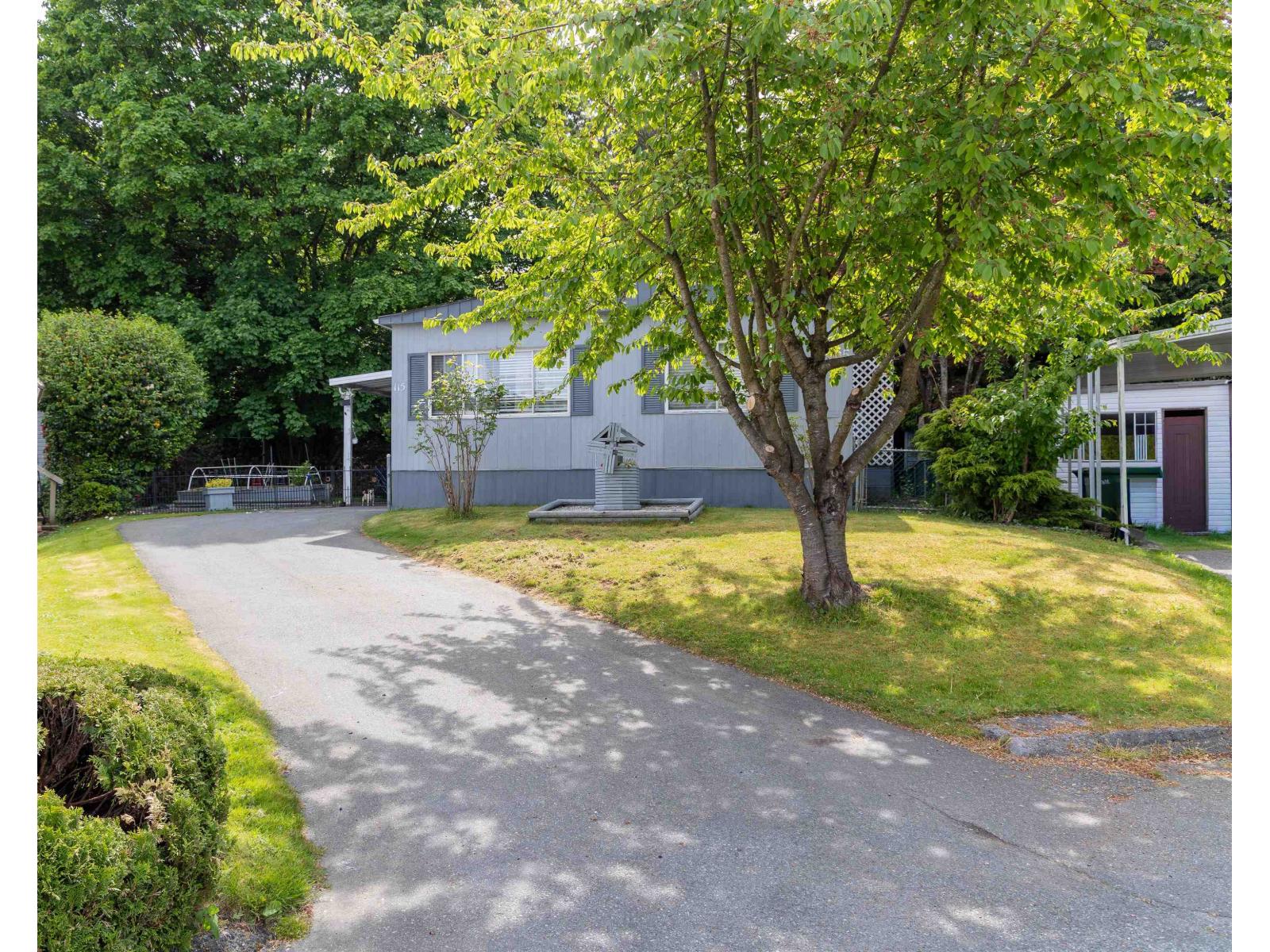 115 8220 King George Highway, Surrey, British Columbia  V3W 6E1 - Photo 2 - R3122905