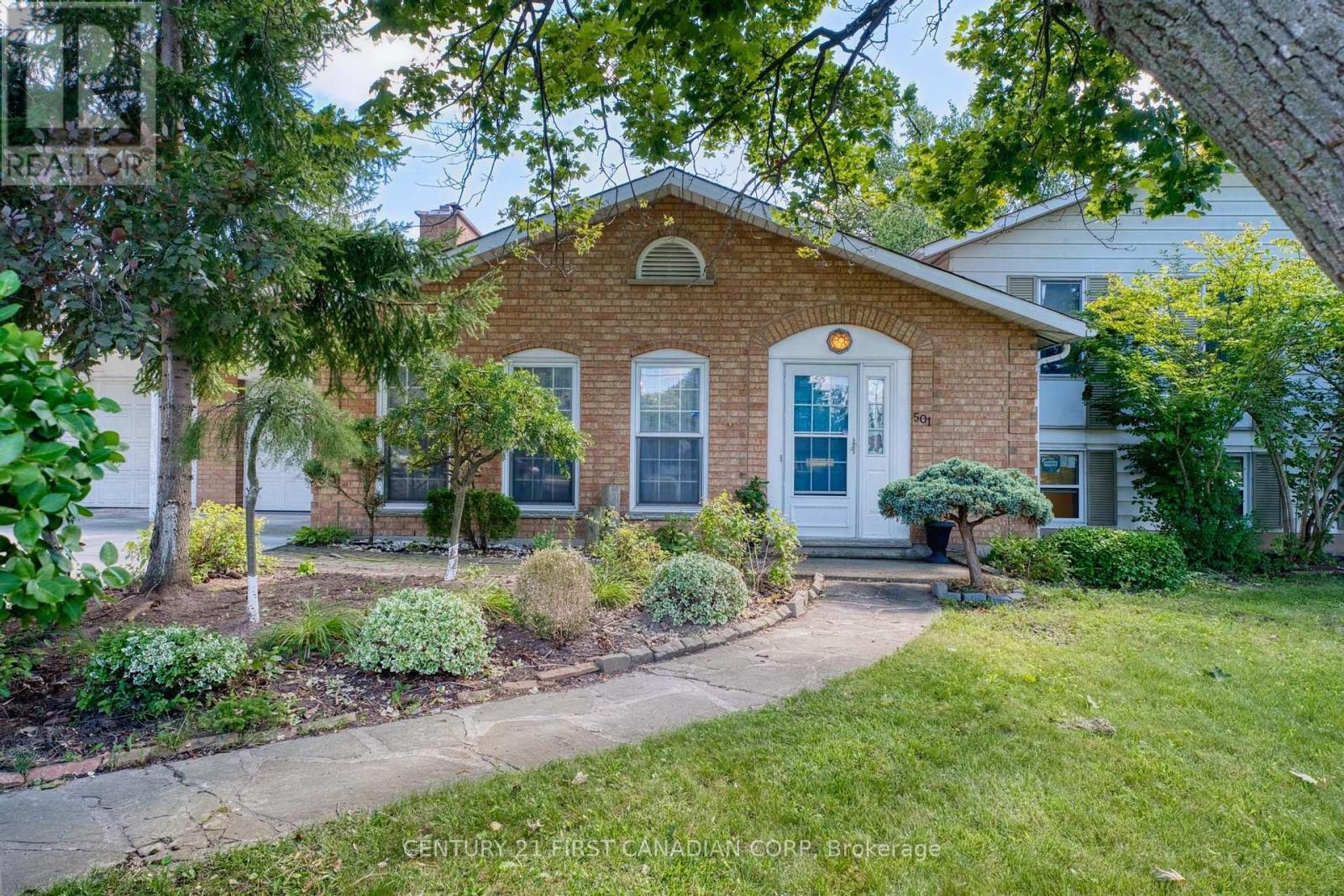 501 Commissioners Road E, London South, Ontario  N6C 2T9 - Photo 4 - X13685708
