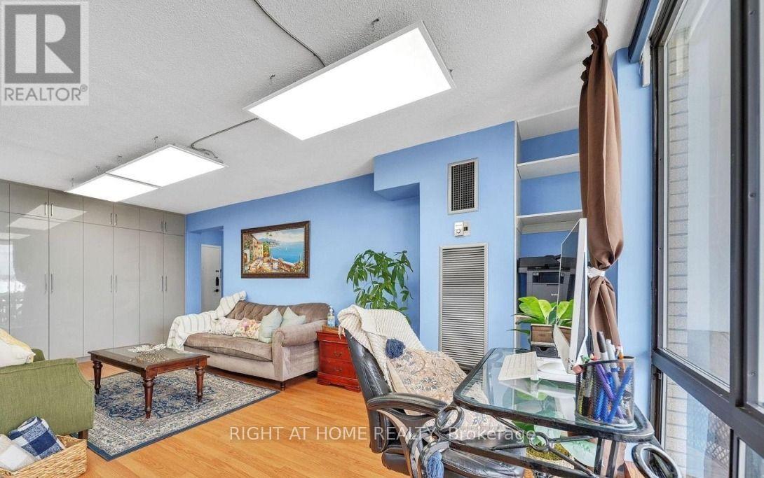 1415 - 260 Seneca Hill Drive, Toronto, Ontario  M2J 4S6 - Photo 11 - C13685702