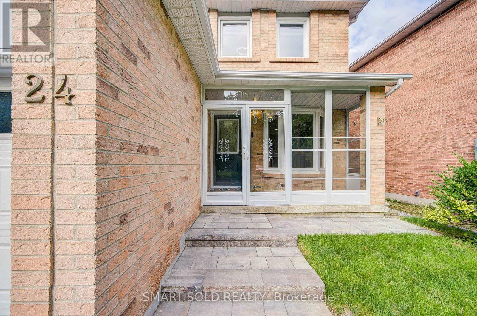 24 Snider Drive, Markham, Ontario  L3P 6Y5 - Photo 2 - N13685694