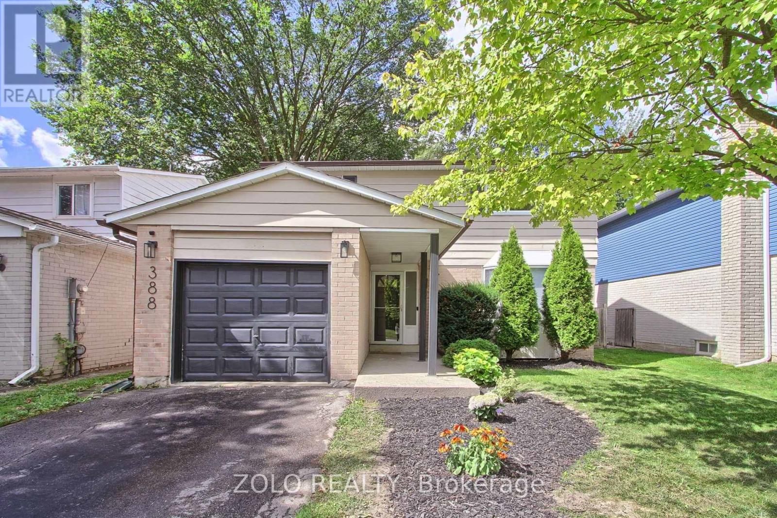 388 TERRY DRIVE, Newmarket, Ontario