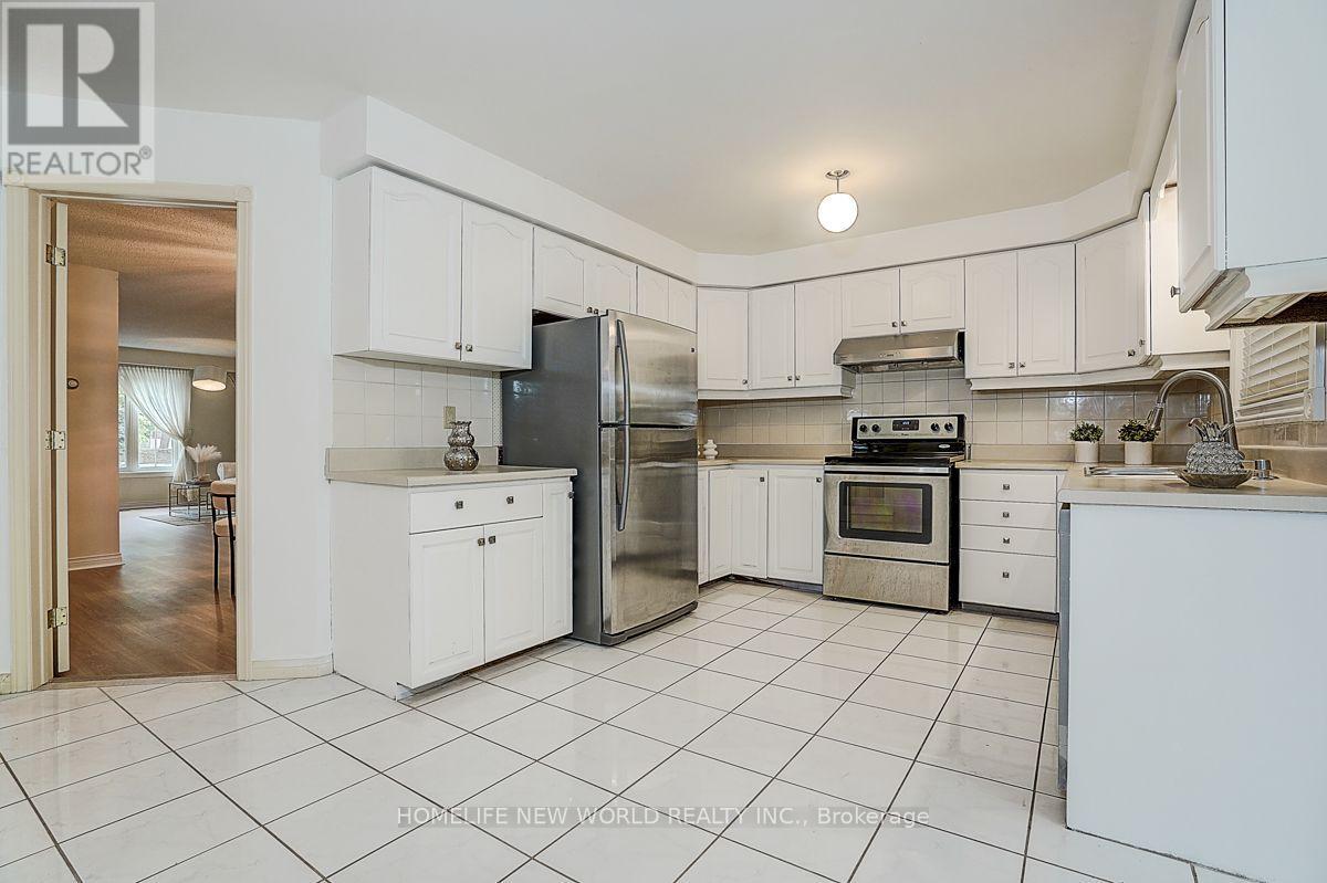 51 Leighland Drive, Markham, Ontario  L3R 7R8 - Photo 21 - N13685704