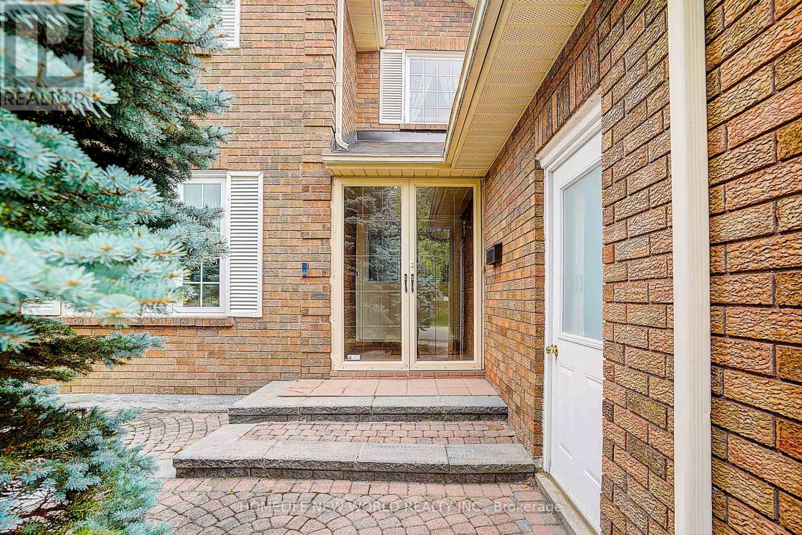 51 Leighland Drive, Markham, Ontario  L3R 7R8 - Photo 3 - N13685704