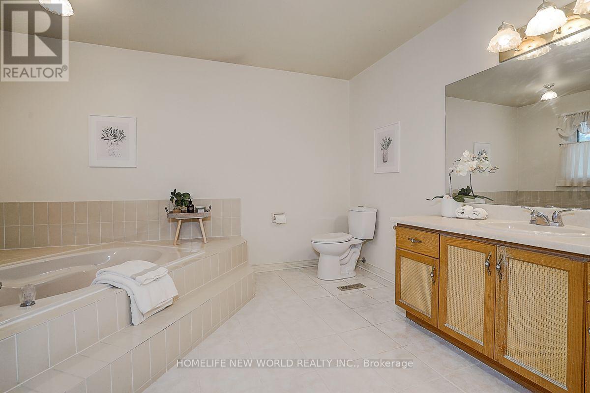 51 Leighland Drive, Markham, Ontario  L3R 7R8 - Photo 30 - N13685704