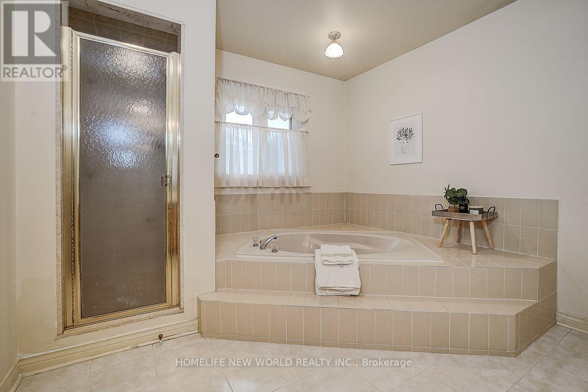 51 Leighland Drive, Markham, Ontario  L3R 7R8 - Photo 31 - N13685704