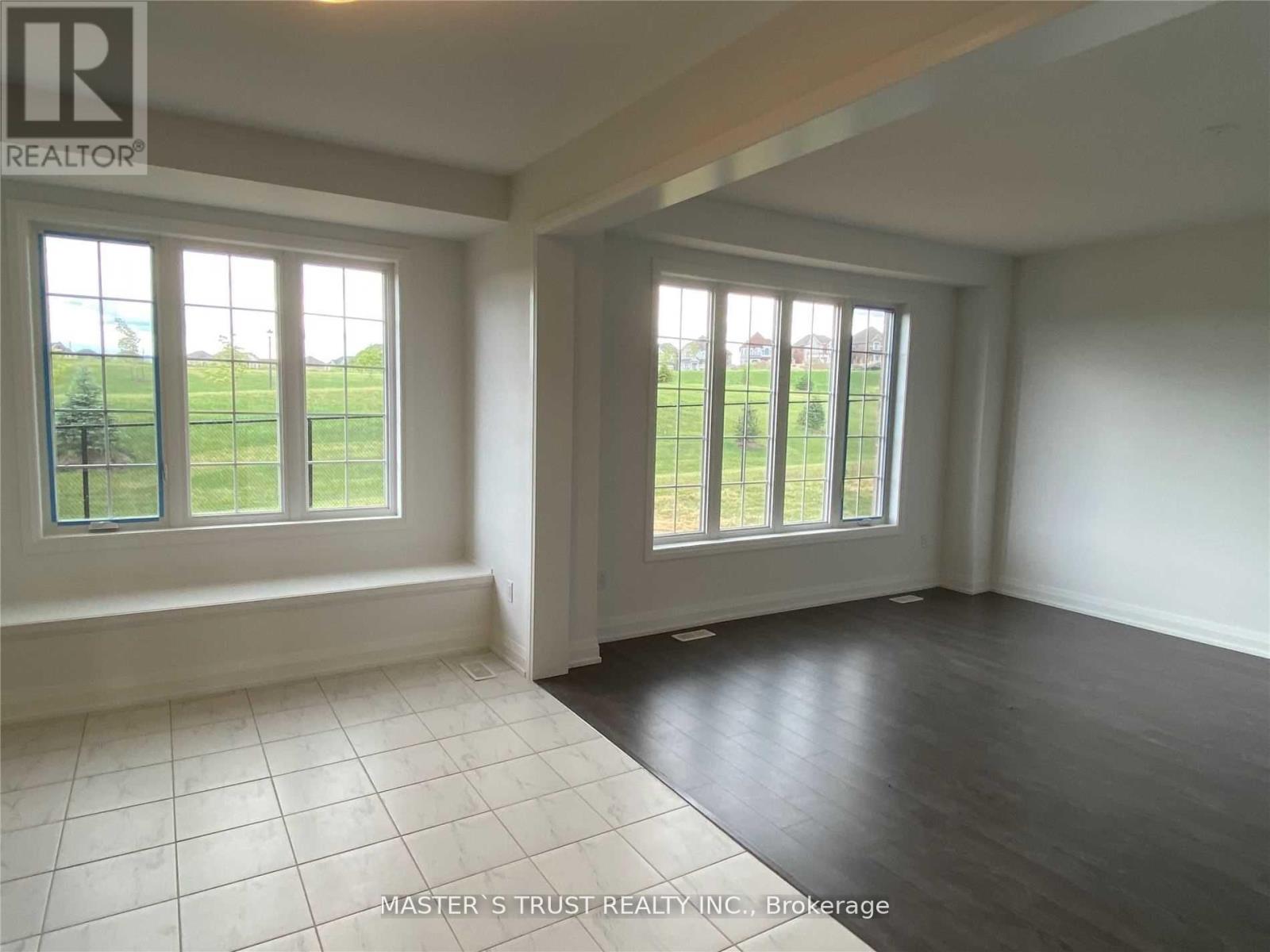 102 Frank Kelly Drive, East Gwillimbury, Ontario  L9N 0V3 - Photo 4 - N13685706