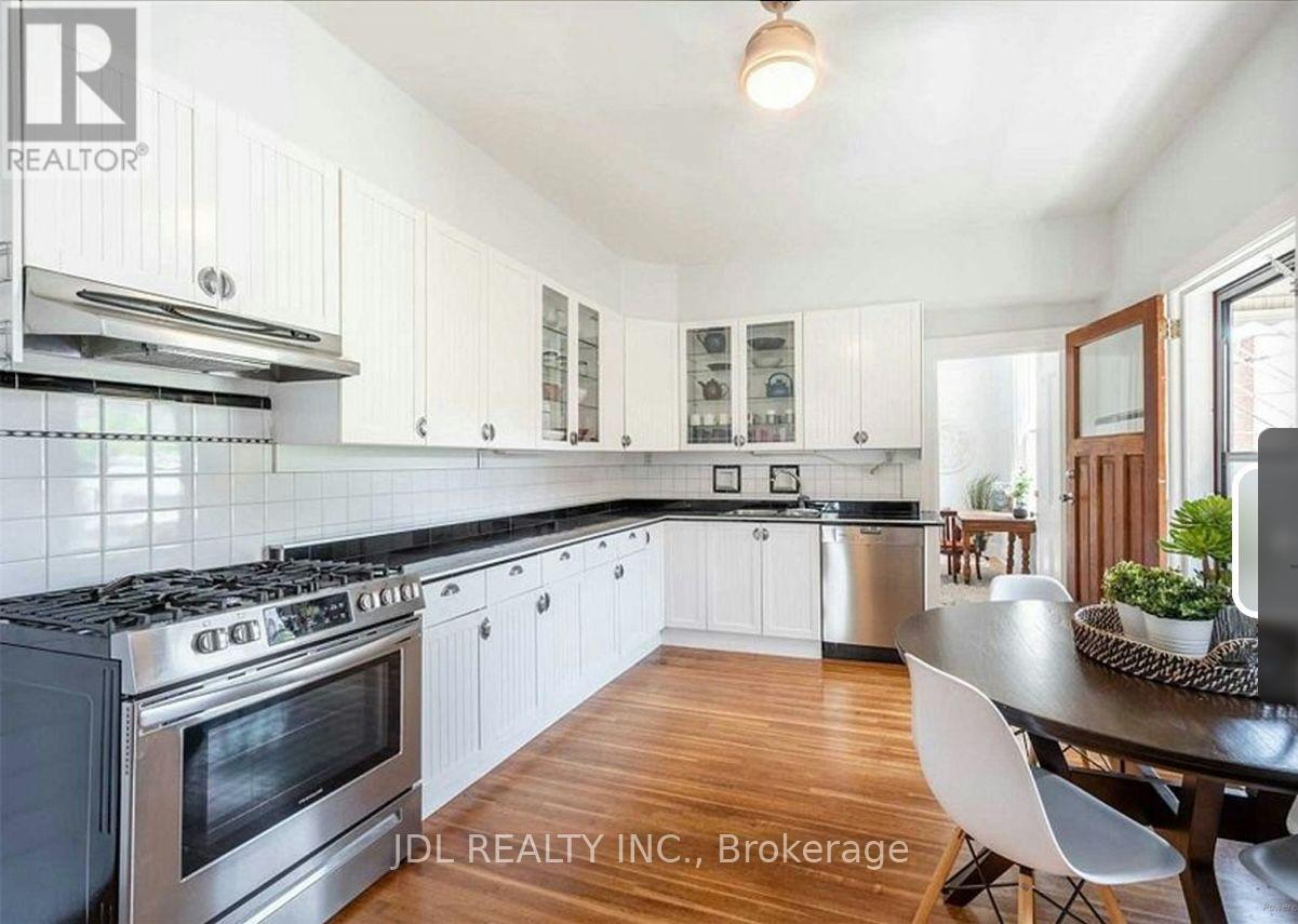 Suite A 2nd Floor - 137 Denison Ave Avenue, Toronto, Ontario  M5T 2N2 - Photo 2 - C13685692