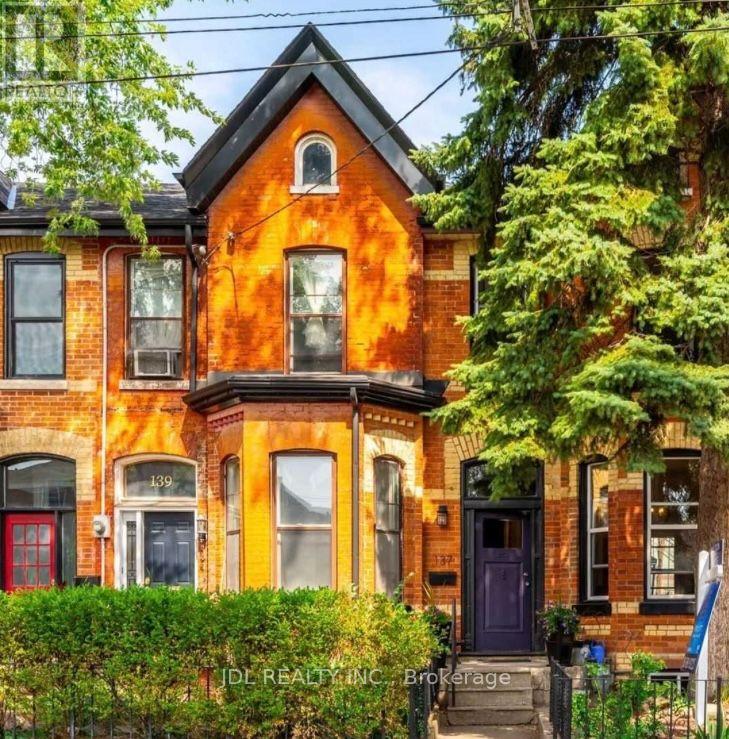 SUITE A 2ND FLOOR - 137 DENISON AVE AVENUE, Toronto, Ontario