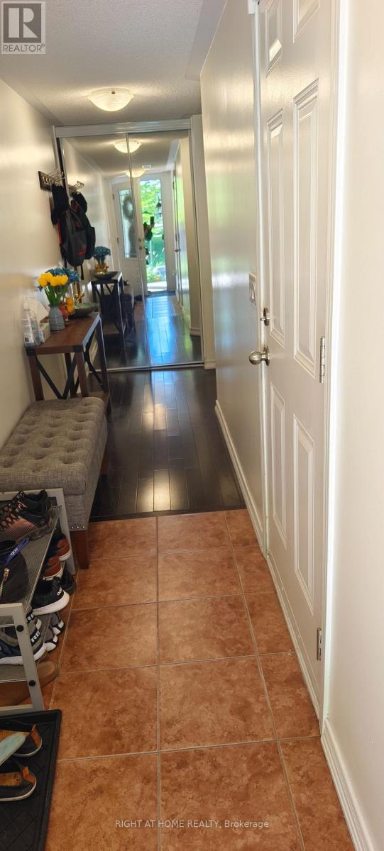 7 - 6625 Falconer Drive, Mississauga, Ontario L5N 0C7 - Photo 3 - W13682264