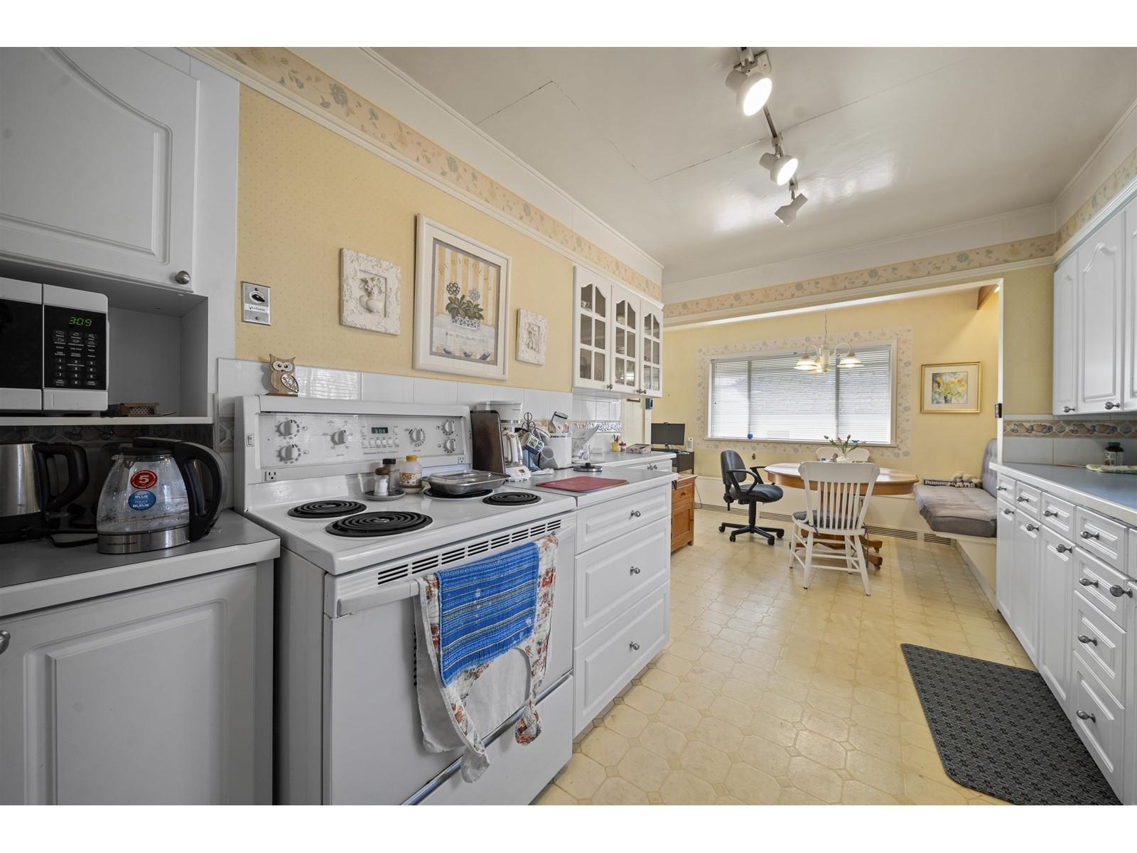 14862 Thrift Avenue, White Rock, British Columbia  V4B 2J7 - Photo 12 - R3156663