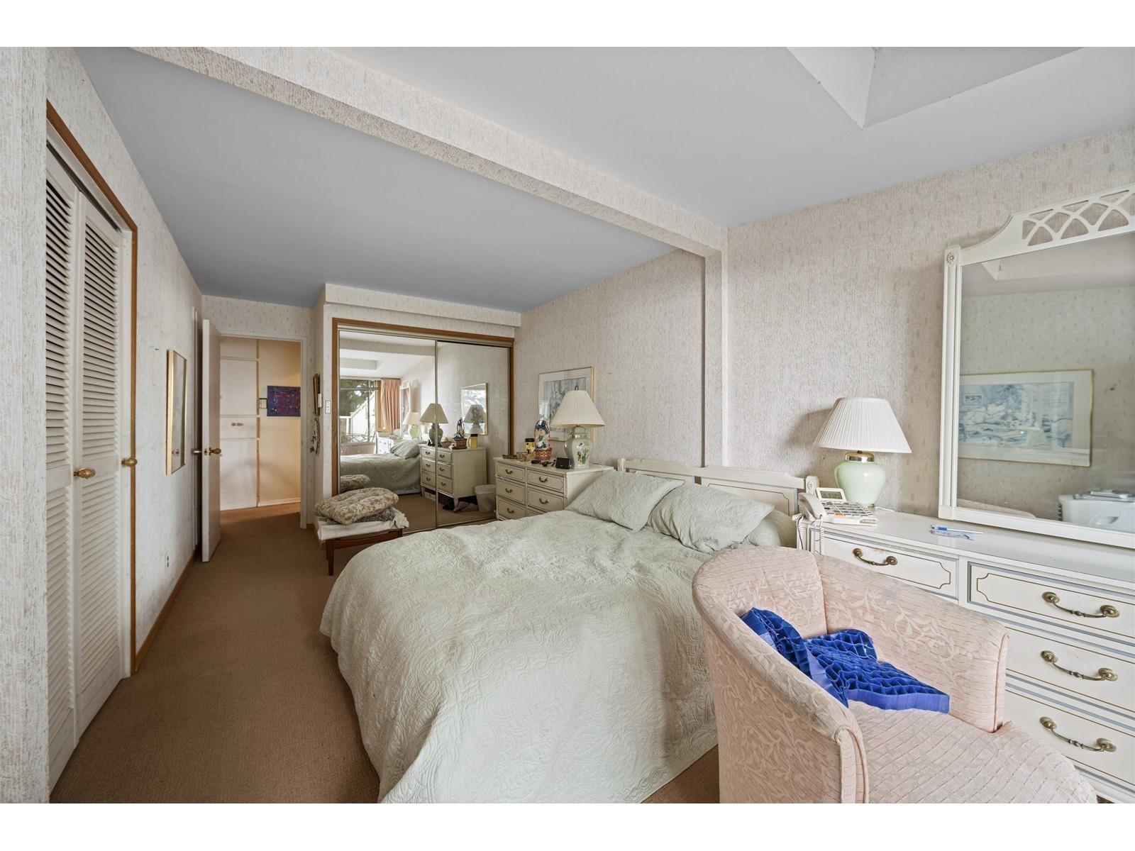 14862 Thrift Avenue, White Rock, British Columbia  V4B 2J7 - Photo 15 - R3156663