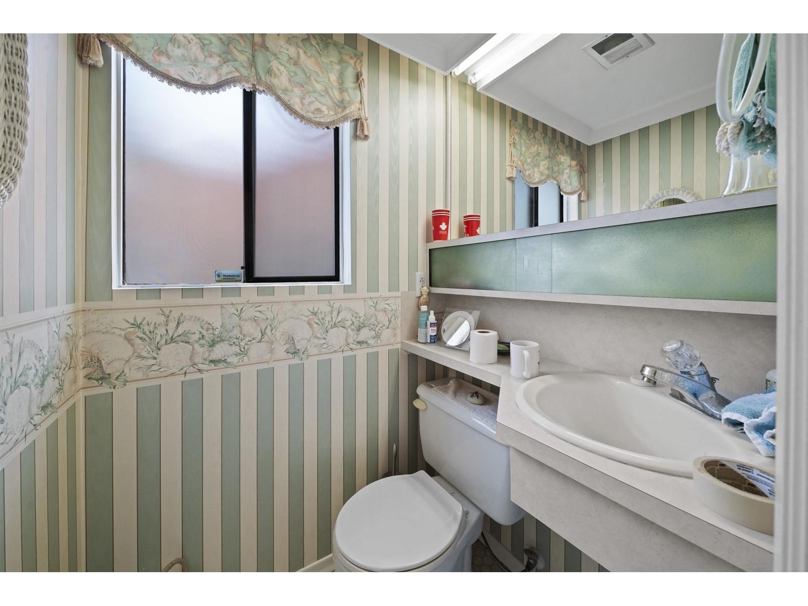 14862 Thrift Avenue, White Rock, British Columbia  V4B 2J7 - Photo 22 - R3156663