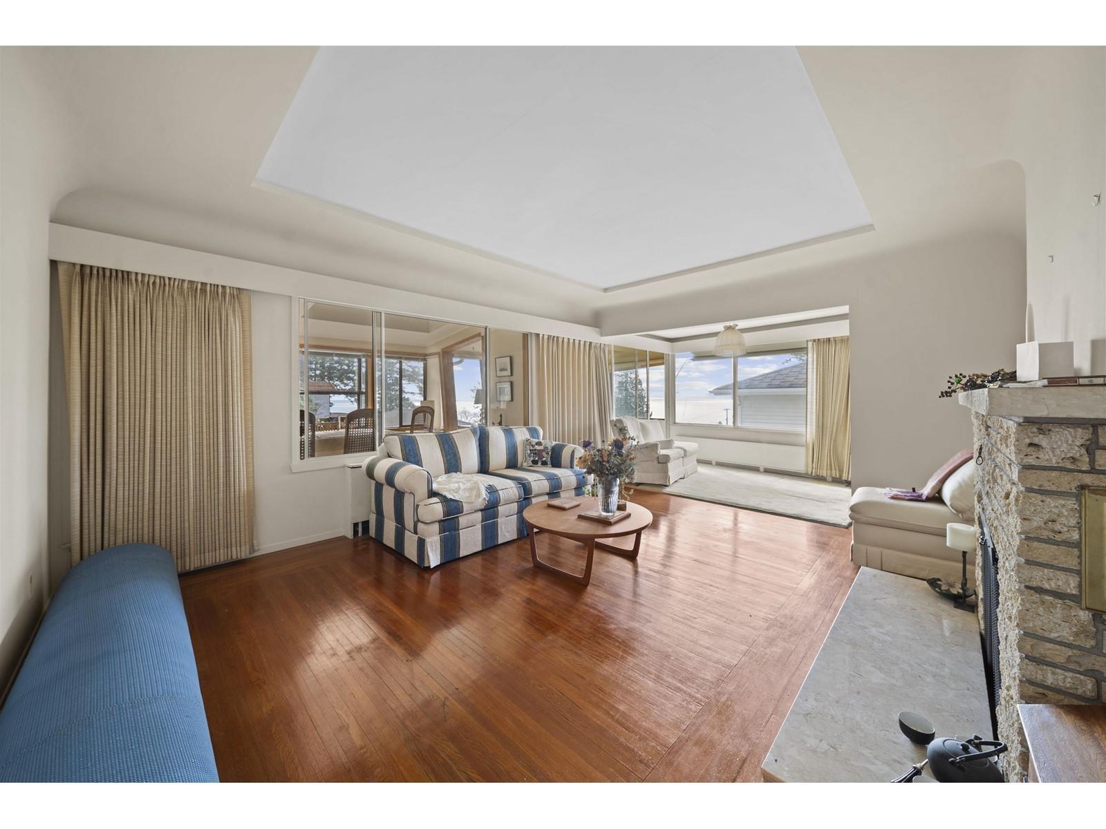 14862 Thrift Avenue, White Rock, British Columbia  V4B 2J7 - Photo 6 - R3156663