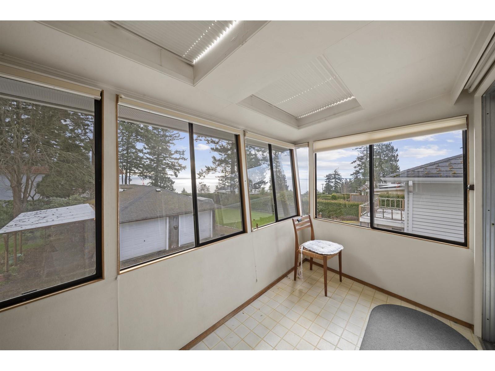 14862 Thrift Avenue, White Rock, British Columbia  V4B 2J7 - Photo 9 - R3156663