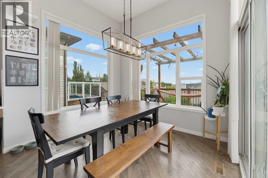 71 Pantego Way Nw, Calgary, Alberta  T3K 0C3 - Photo 12 - A2335658