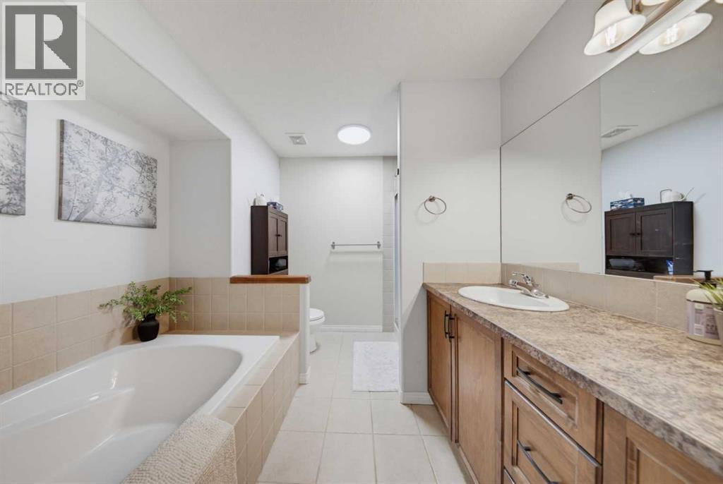 71 Pantego Way Nw, Calgary, Alberta  T3K 0C3 - Photo 22 - A2335658