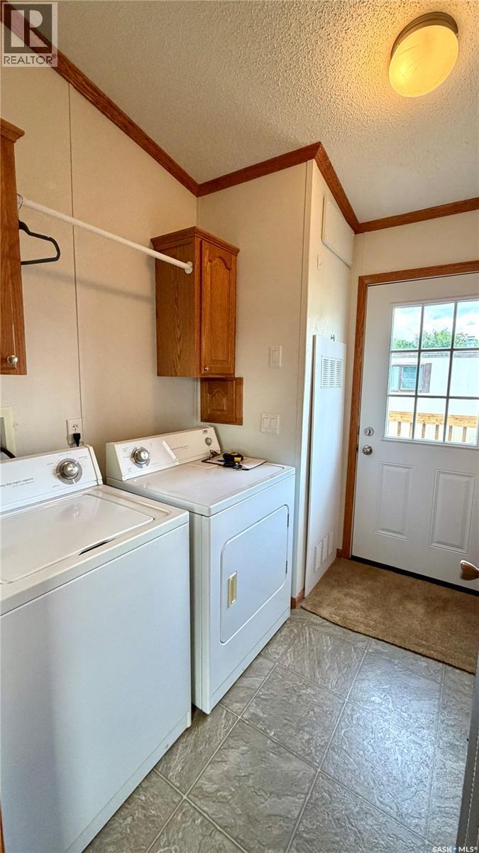 431 Park Avenue, Outlook, Saskatchewan  S0L 2N0 - Photo 12 - SK045894