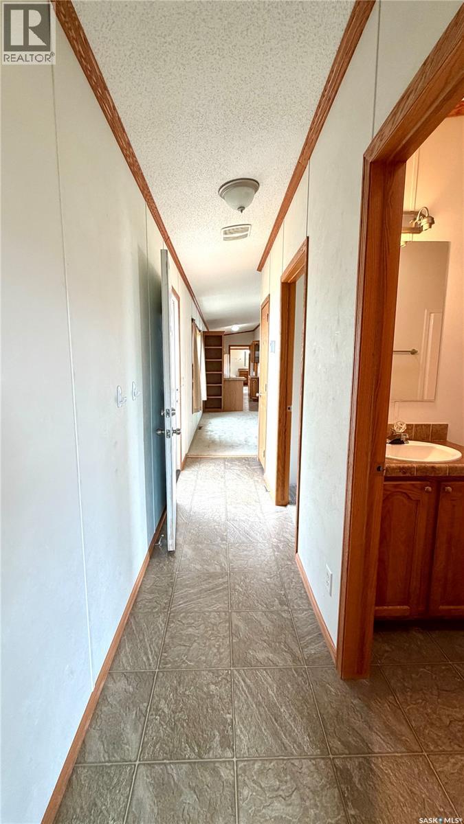 431 Park Avenue, Outlook, Saskatchewan  S0L 2N0 - Photo 32 - SK045894