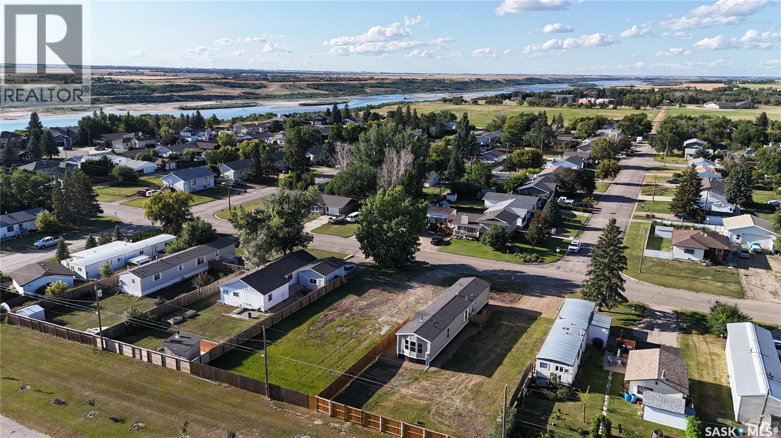 431 Park Avenue, Outlook, Saskatchewan  S0L 2N0 - Photo 5 - SK045894