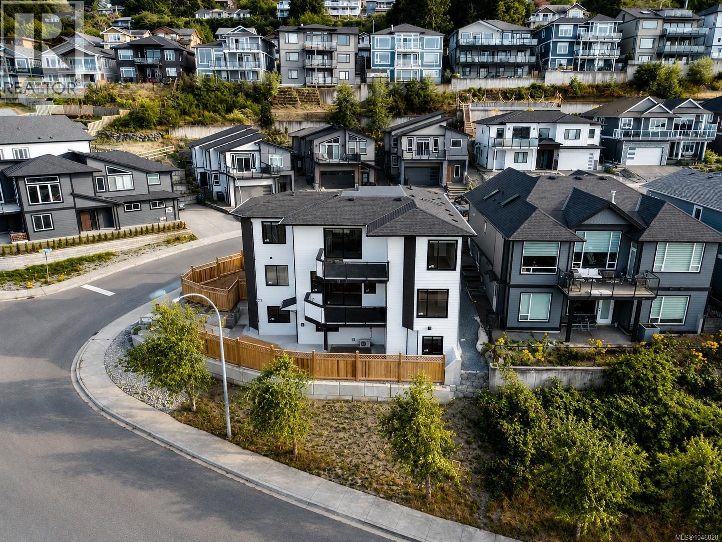 100 Royal Pacific Way, Nanaimo, British Columbia  V9T 5L7 - Photo 75 - 1046828
