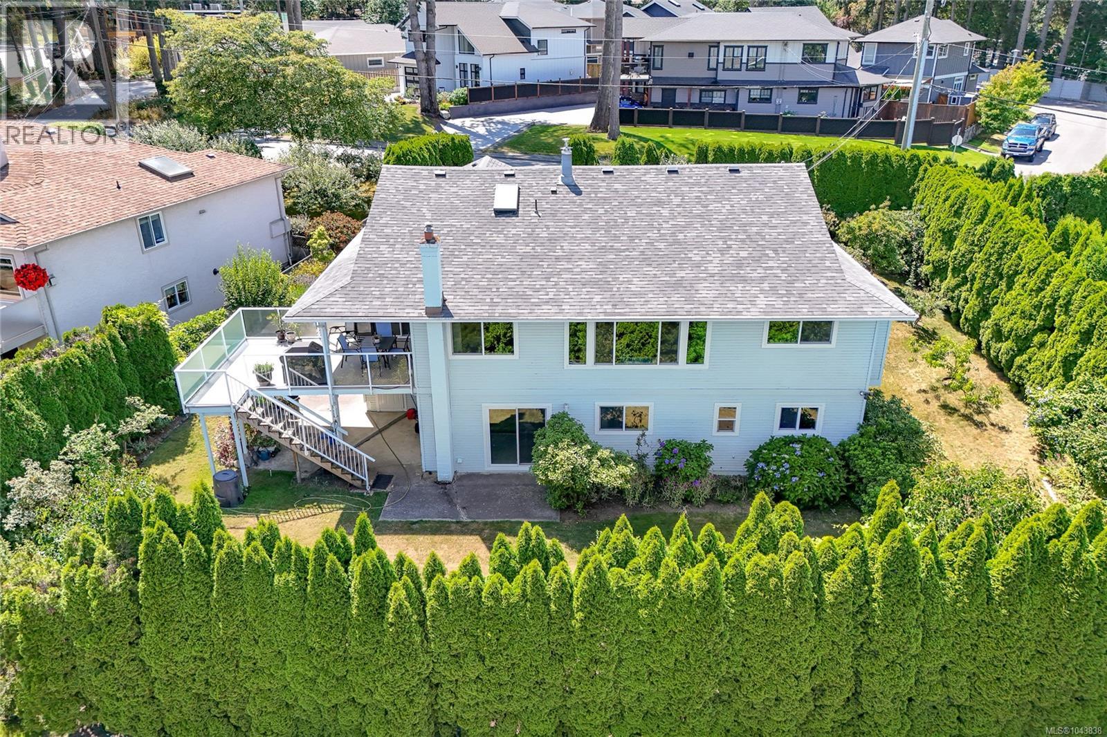 7453 Veyaness Rd, Central Saanich, British Columbia  V8M 1V9 - Photo 41 - 1043838