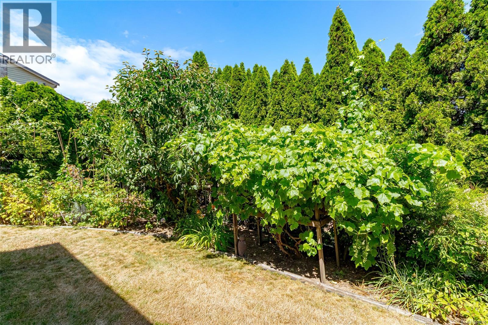 7453 Veyaness Rd, Central Saanich, British Columbia  V8M 1V9 - Photo 46 - 1043838