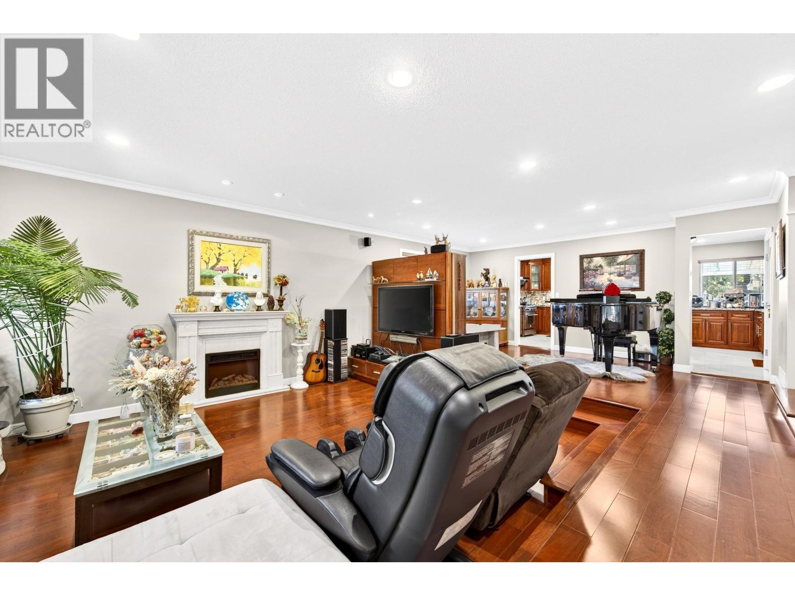 3152 Lancaster Place, Port Coquitlam, British Columbia  V3C 3J7 - Photo 5 - R3148213