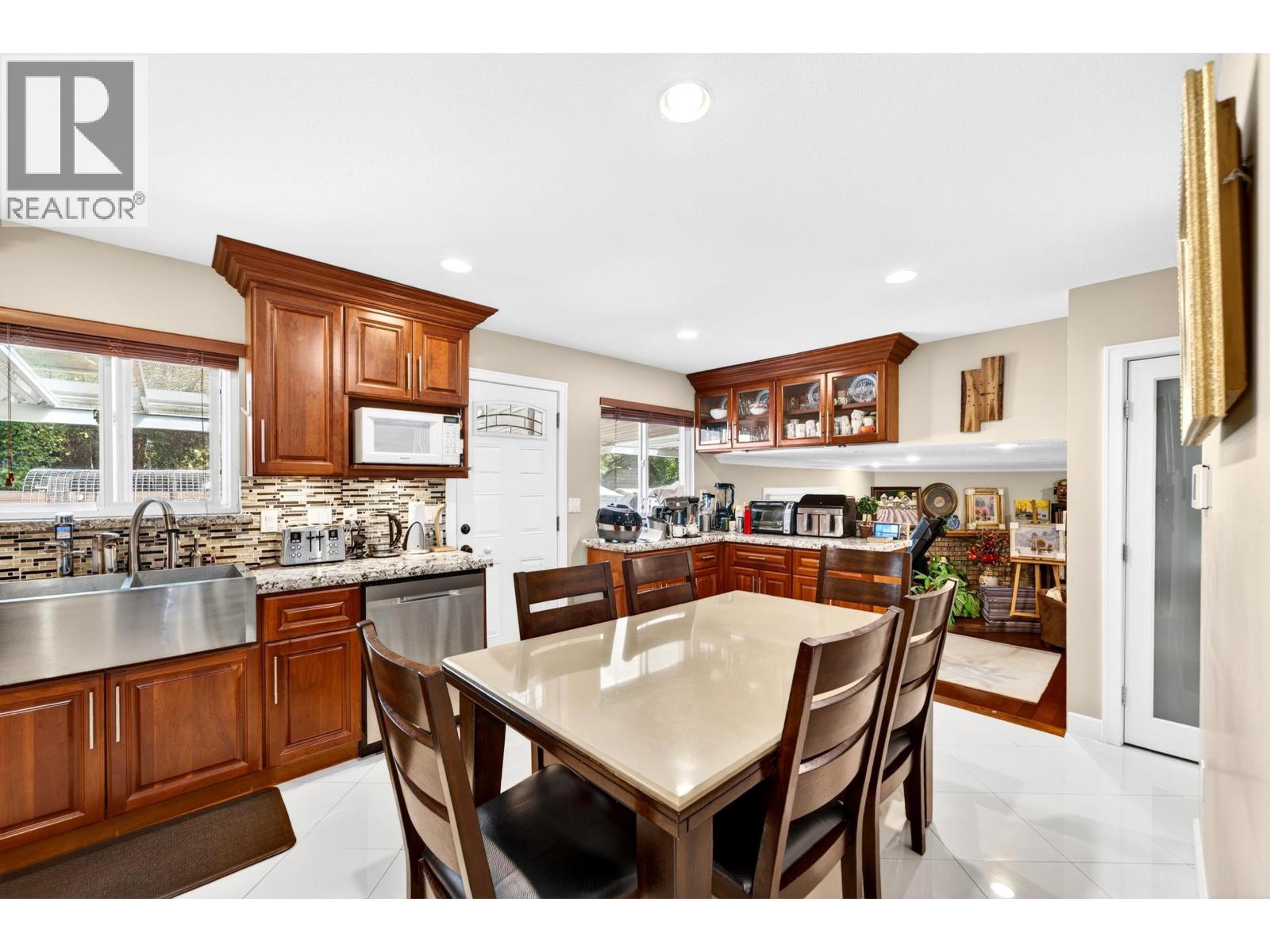 3152 Lancaster Place, Port Coquitlam, British Columbia  V3C 3J7 - Photo 11 - R3148213
