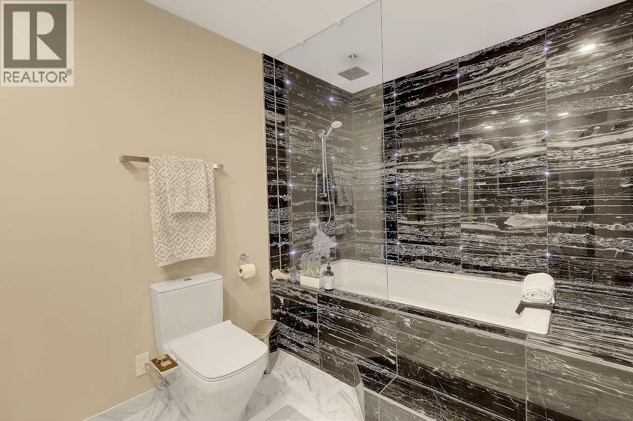 7811 Redrooffs Road, Halfmoon Bay, British Columbia  V0N 1Y1 - Photo 14 - R3123827