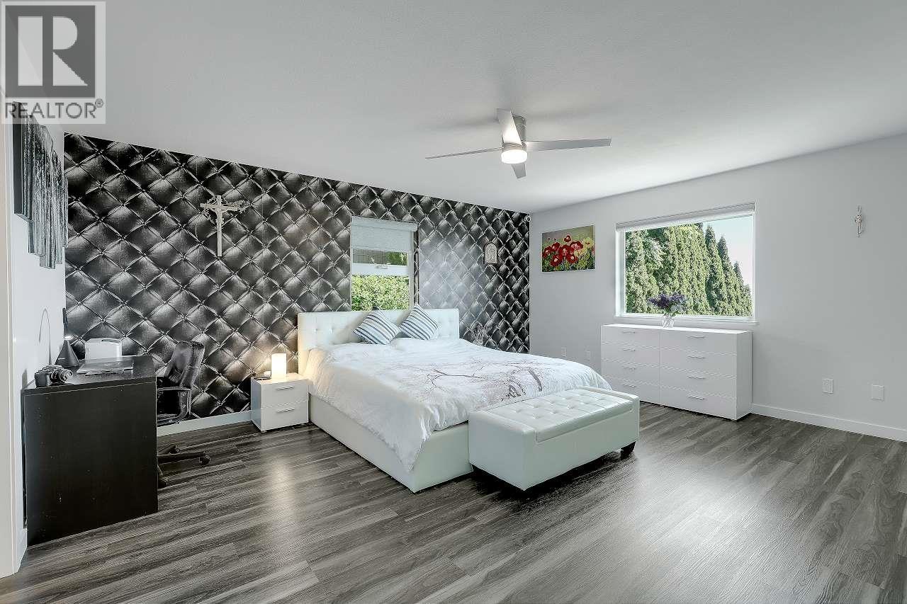 7811 Redrooffs Road, Halfmoon Bay, British Columbia  V0N 1Y1 - Photo 13 - R3123827