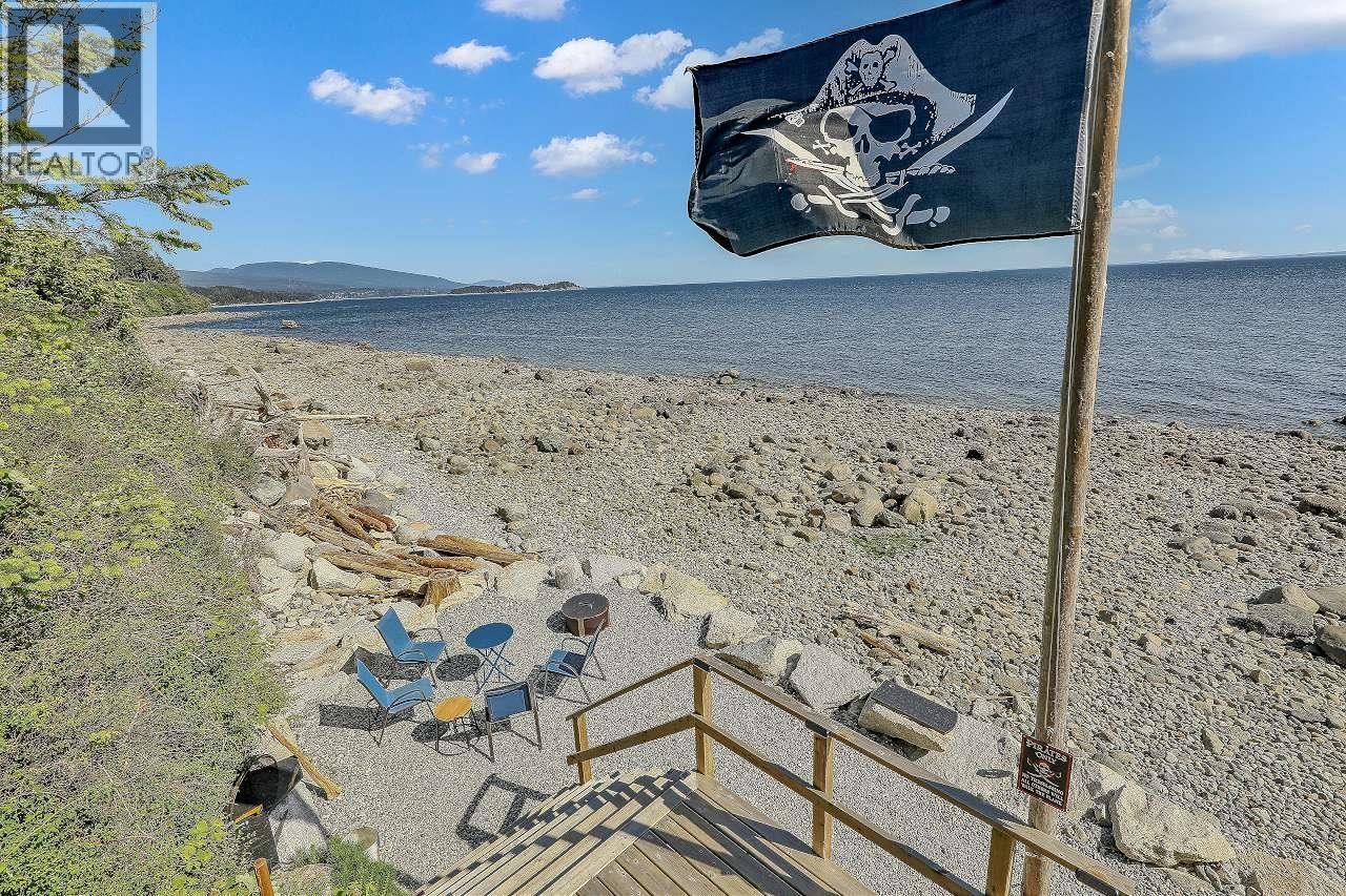 7811 Redrooffs Road, Halfmoon Bay, British Columbia  V0N 1Y1 - Photo 34 - R3123827