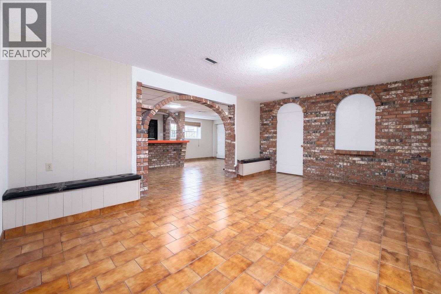 775 Esmond Avenue, Burnaby, British Columbia  V5C 4K4 - Photo 25 - R3128014
