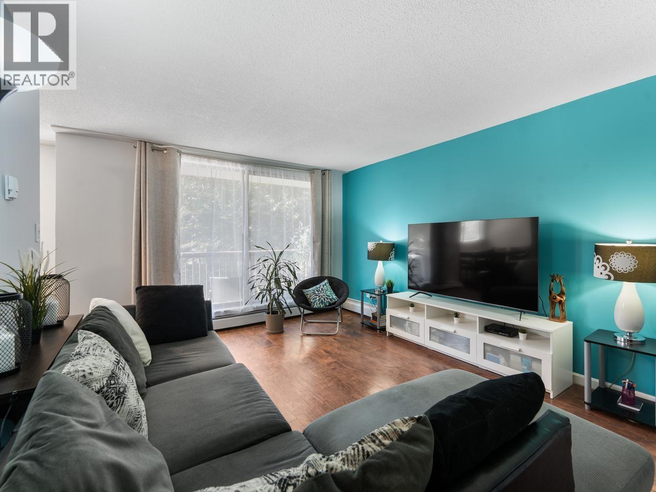 404 320 ROYAL AVENUE, New Westminster, British Columbia