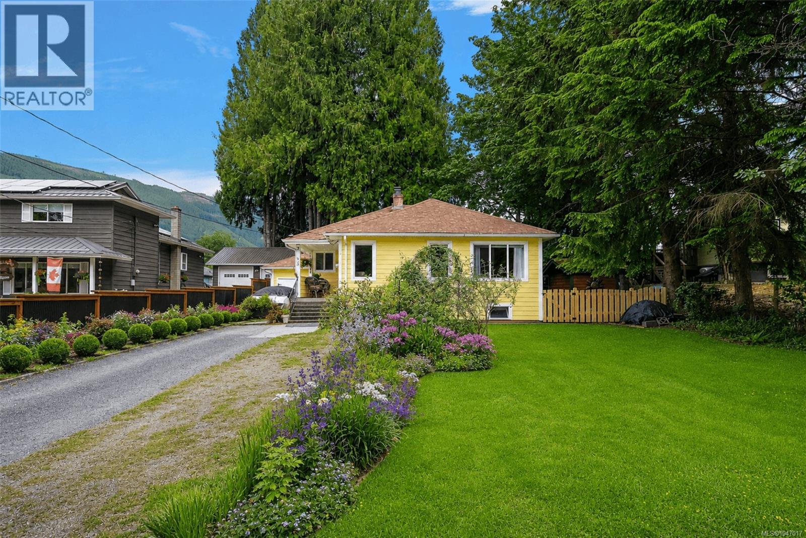15 King George St S, Lake Cowichan, British Columbia