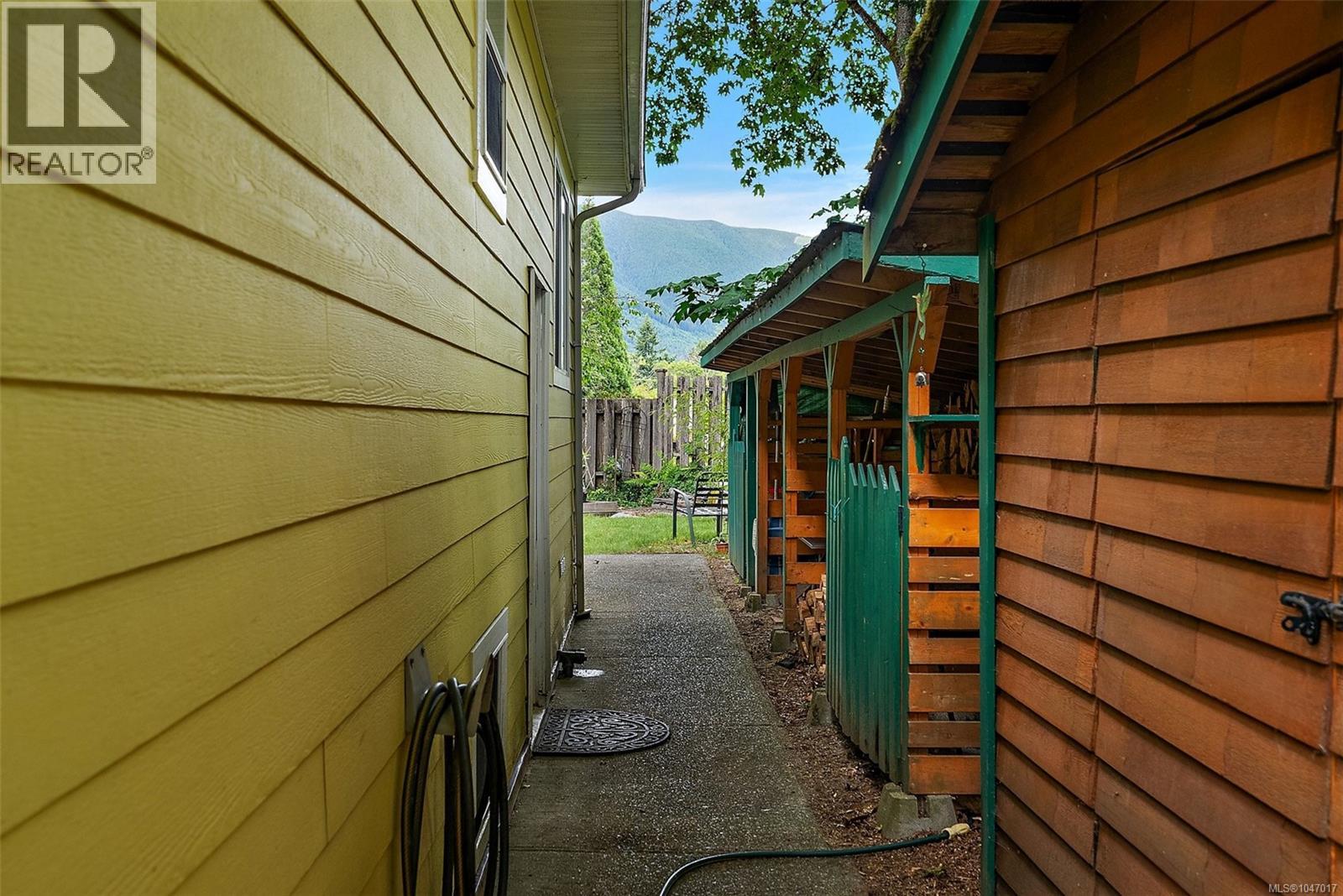 15 King George St S, Lake Cowichan, British Columbia  V0R 2G0 - Photo 11 - 1047017