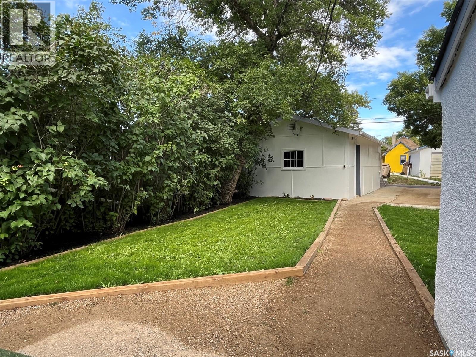 1255 Atkinson Street, Regina, Saskatchewan  S4N 3V7 - Photo 42 - SK045885