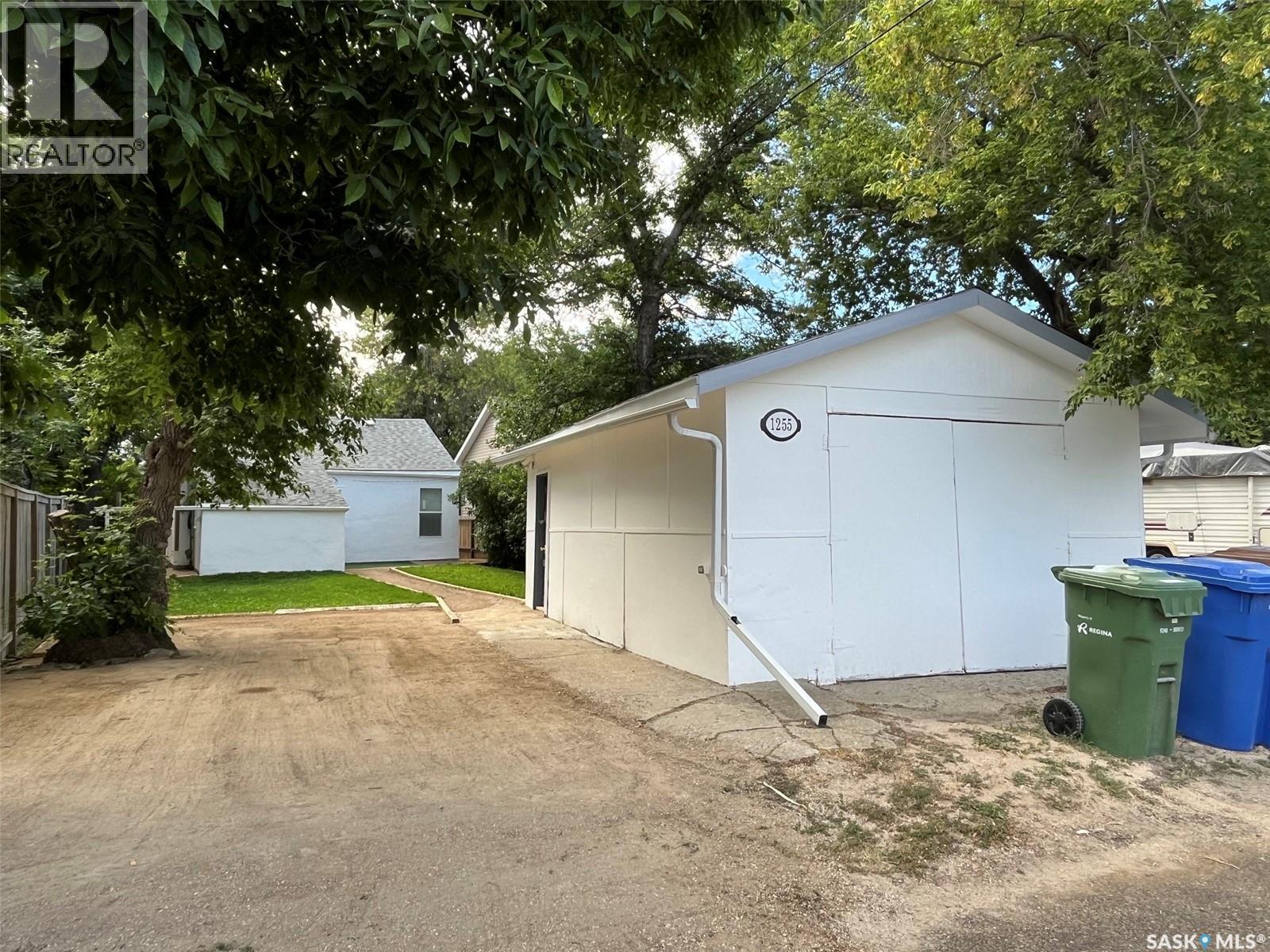 1255 Atkinson Street, Regina, Saskatchewan  S4N 3V7 - Photo 50 - SK045885