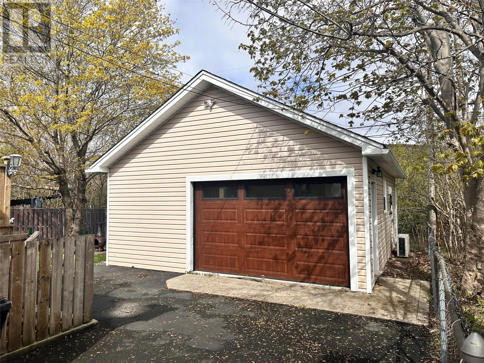 16 Hatcher Street, St. John's — photo 5