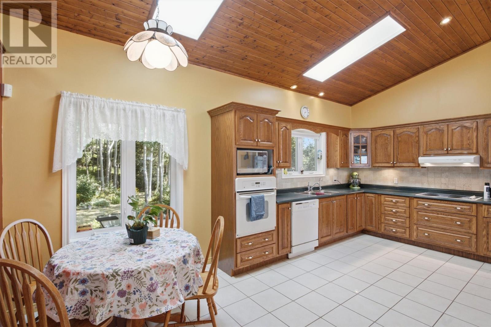 16 Peter's Cove Road, Bunyan's Cove — photo 32
