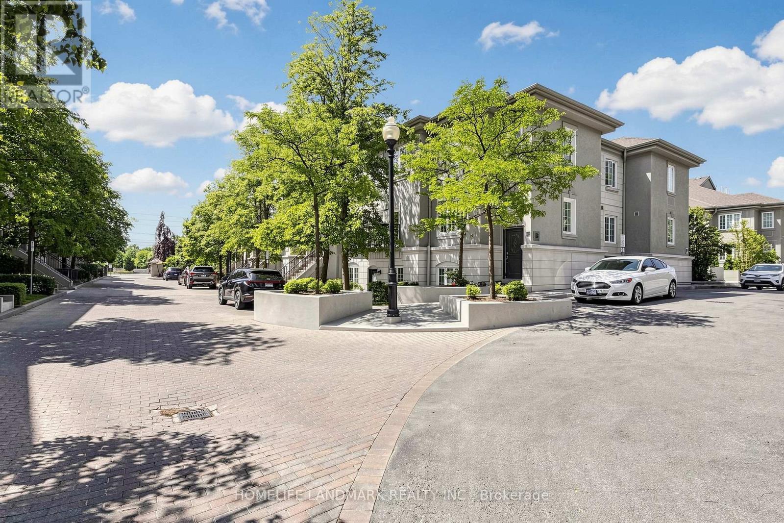 B29 - 108 FINCH AVENUE W, Toronto, Ontario