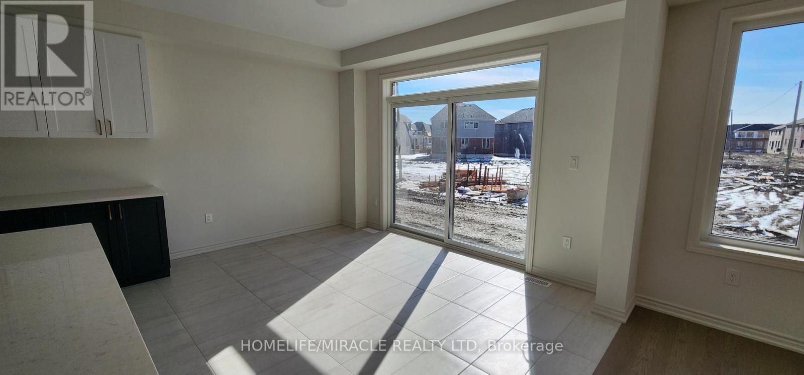 30 Hummingbird Grove, Adjala-Tosorontio, Ontario  L0G 1W0 - Photo 10 - N13641488